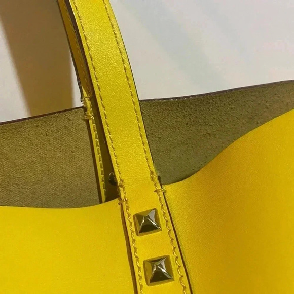 Rebecca Minkoff large yellow tote handbag - Picture 12 of 16